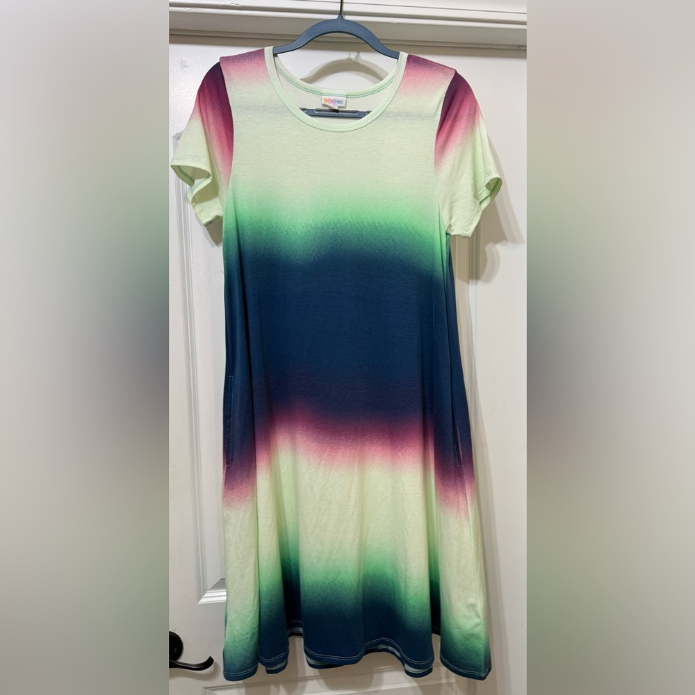 LulaRoe size S women’s flare bottom tie dye dress.